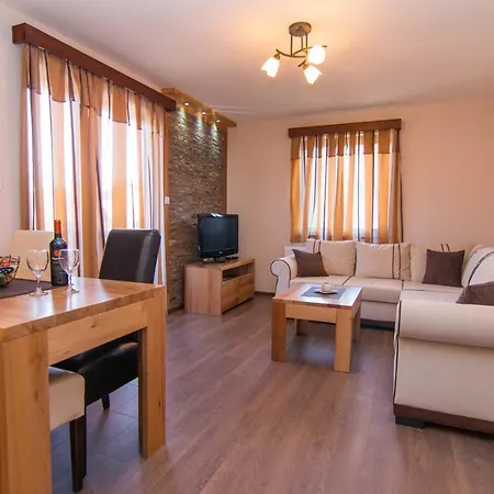 Suncani Breg Tara Apartment *