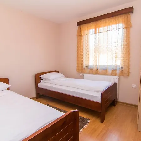 Suncani Breg Tara דירה מיטרובאץ